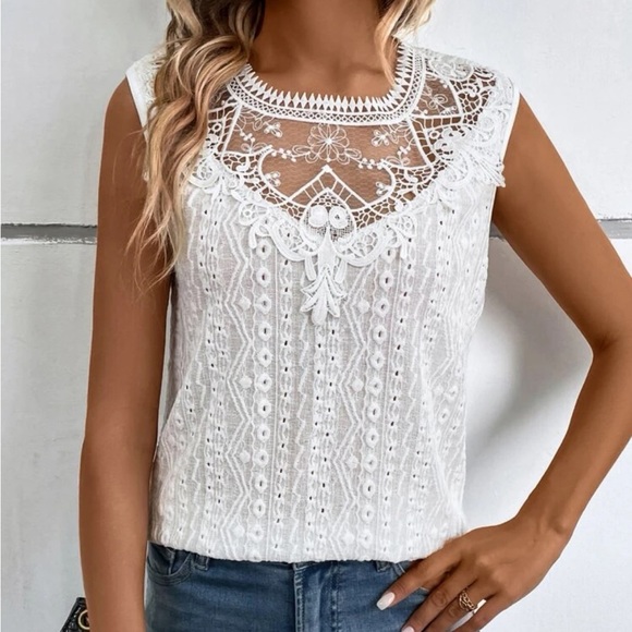 New white lace short sleeve top - Picture 7 of 7